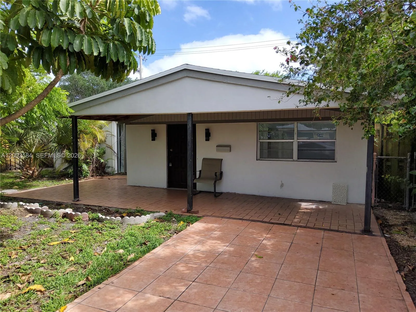 1348 NE 176th St, North Miami Beach, FL 33162
