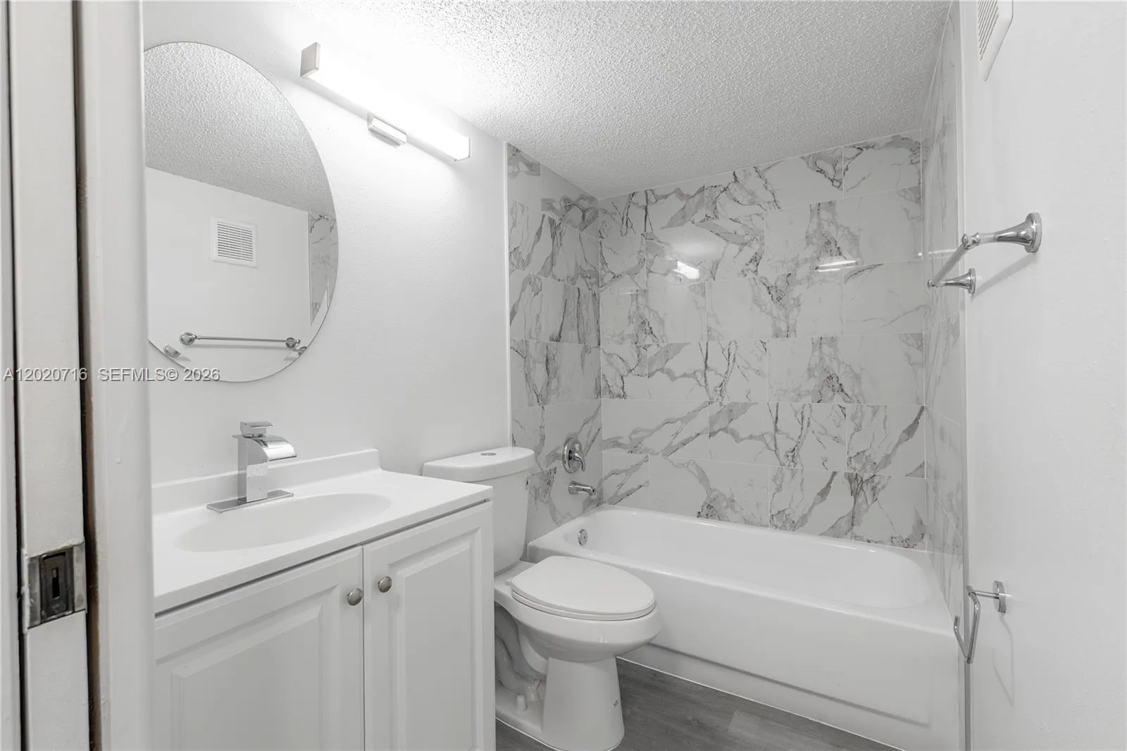 2094 Arbour Walk Cir # 3018, Naples, FL 34109 photo 9