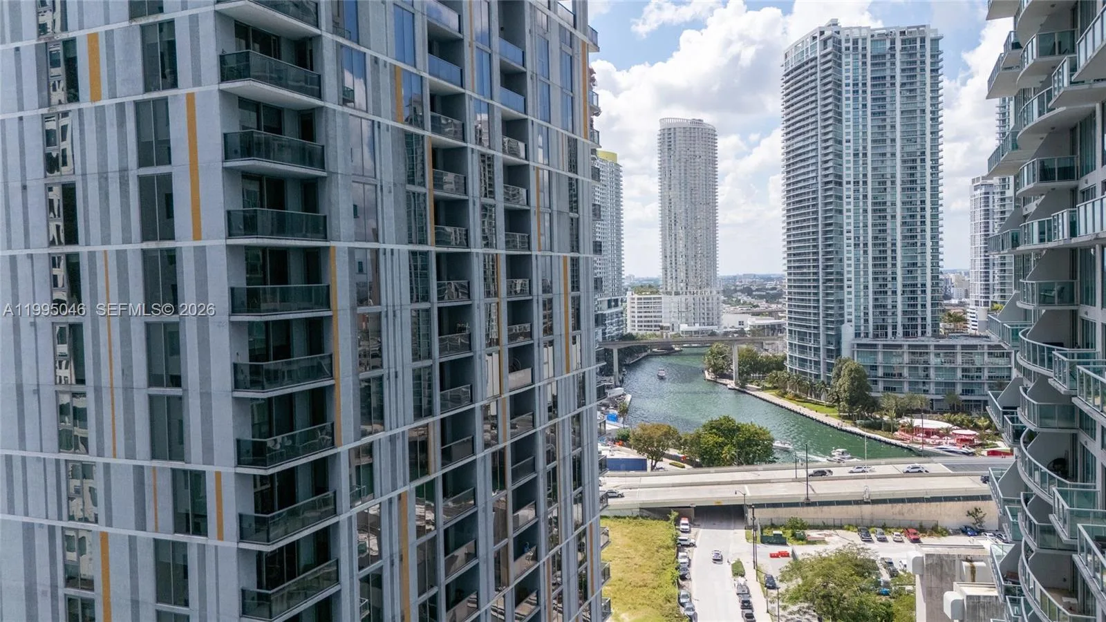 31 SE 6th St # 1906, Miami, FL 33131 photo 3