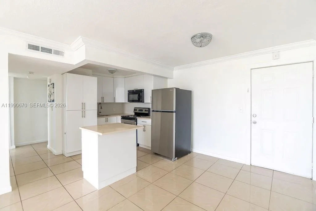 1990 Marseille Dr # 402, Miami Beach, FL 33141 photo 7