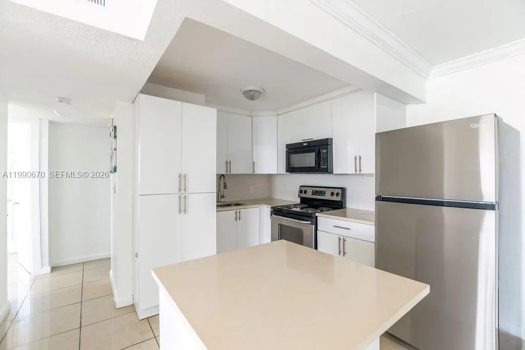 1990 Marseille Dr # 402, Miami Beach, FL 33141 photo 8