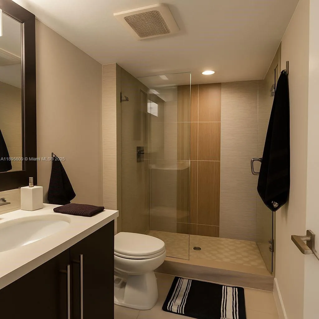 100 Bayview Dr # 1026, Sunny Isles Beach, FL 33160 photo 13