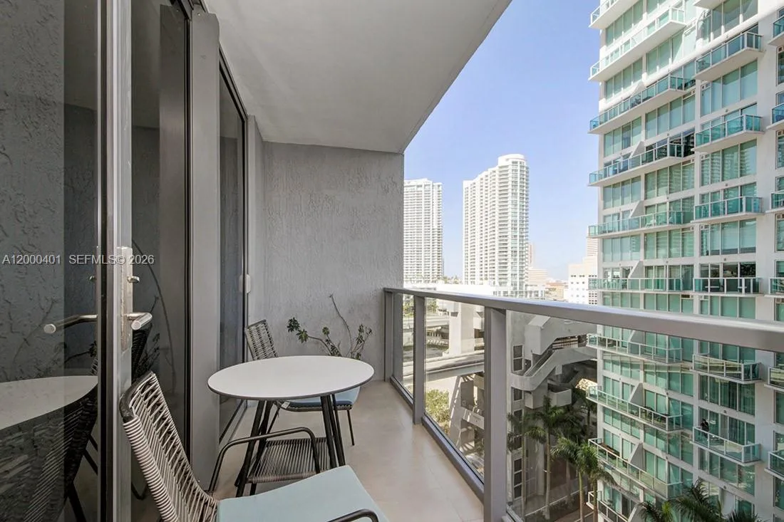 31 SE 6th St # 1206, Miami, FL 33131 photo 8