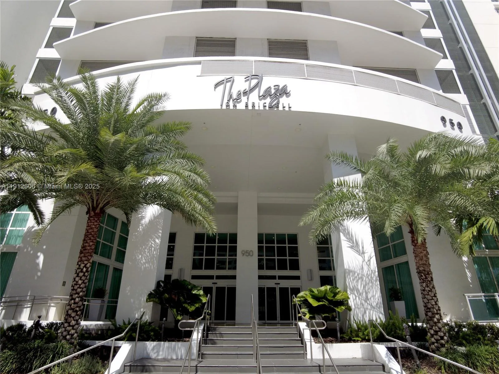 950 Brickell Bay Dr # 5404, Miami, FL 33131 photo 3