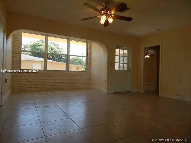 1926 RODMAN # 2, Hollywood, FL 33020