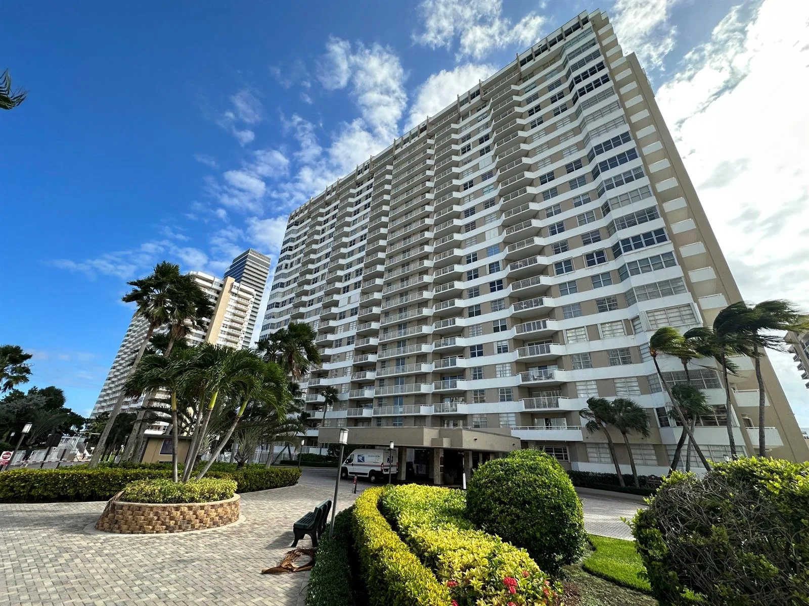 1985 S Ocean Drive # 21a, Hallandale Beach, FL 33009