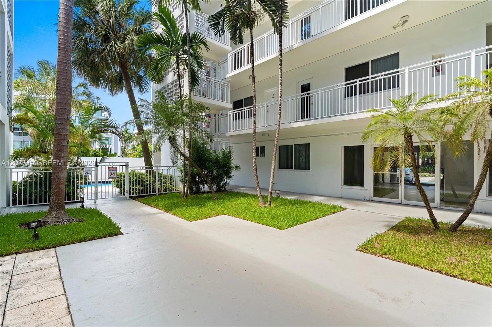 10001 W Bay Harbor Dr # 202, Bay Harbor Islands, FL 33154 photo 5