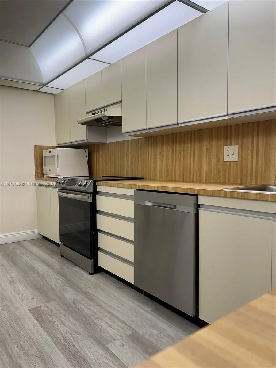 2500 Parkview Dr # 1214, Hallandale Beach, FL 33009 photo 12
