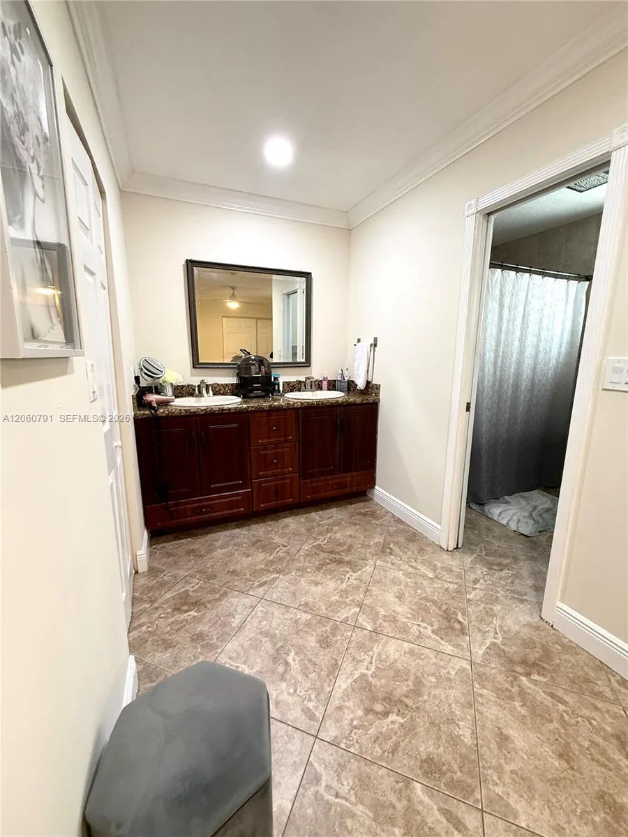 8731 NW 153rd Ter, Miami Lakes, FL 33018 photo 10