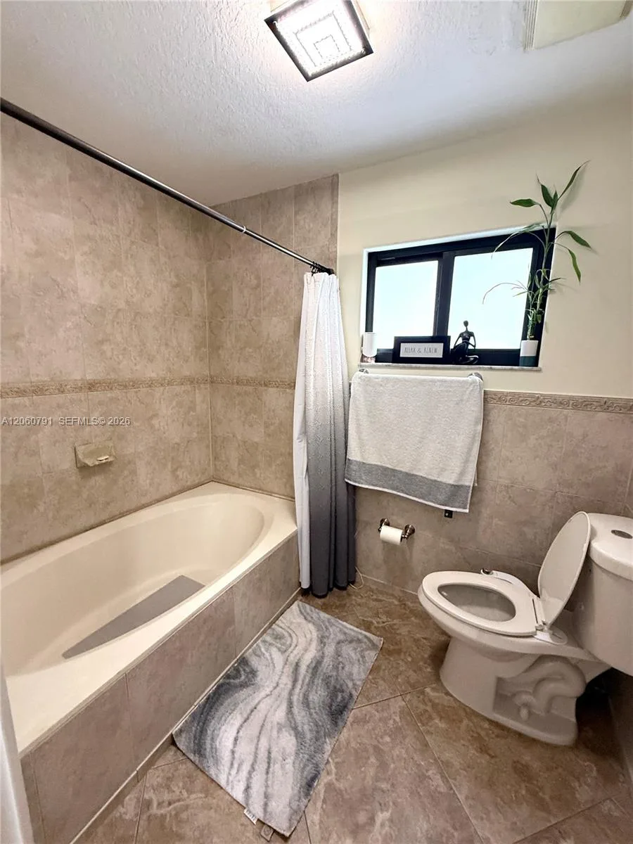 8731 NW 153rd Ter, Miami Lakes, FL 33018 photo 11