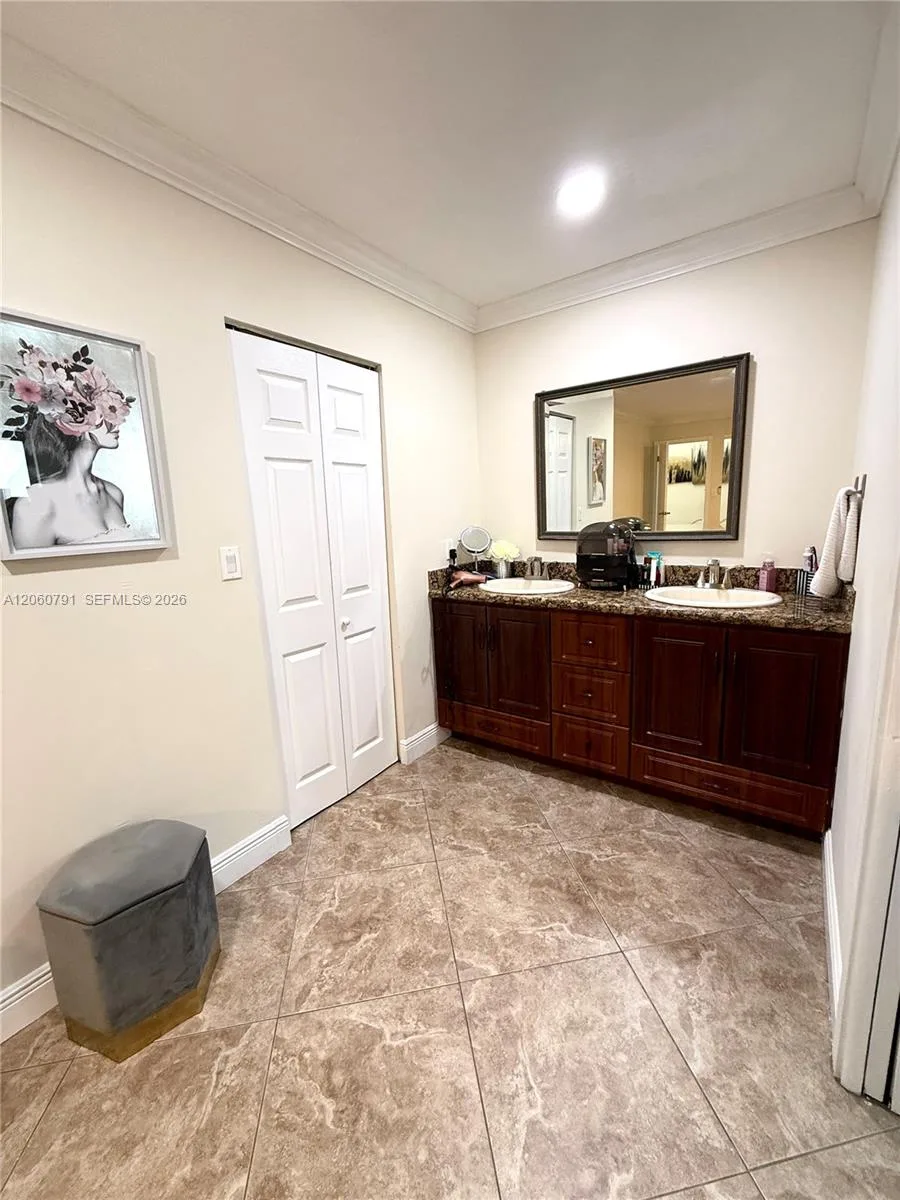 8731 NW 153rd Ter, Miami Lakes, FL 33018 photo 12