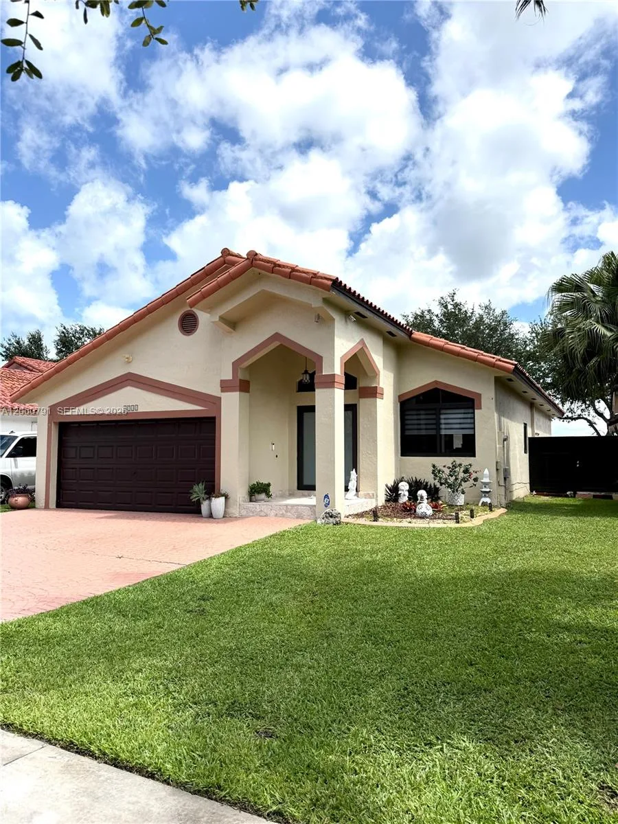 8731 NW 153rd Ter, Miami Lakes, FL 33018 photo 2