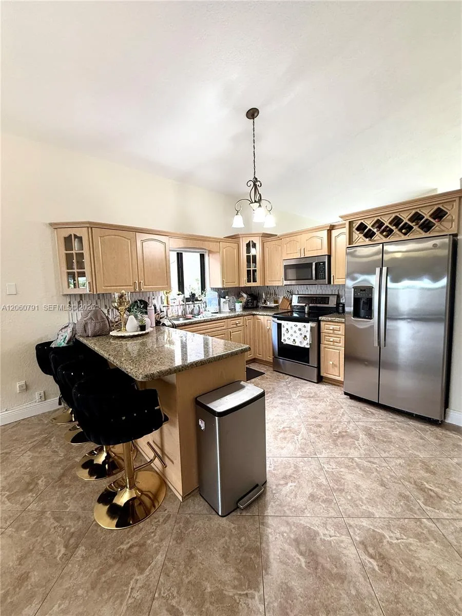 8731 NW 153rd Ter, Miami Lakes, FL 33018 photo 6