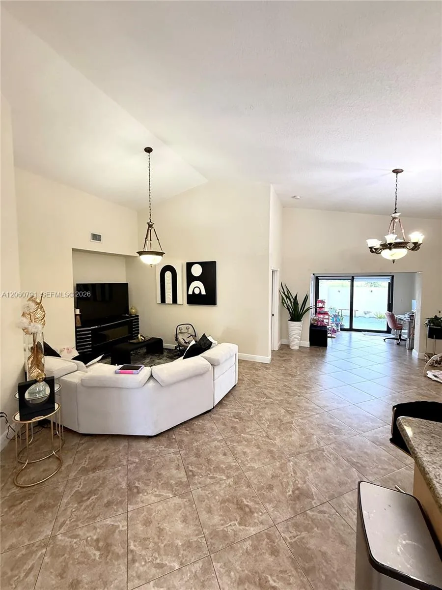 8731 NW 153rd Ter, Miami Lakes, FL 33018 photo 8