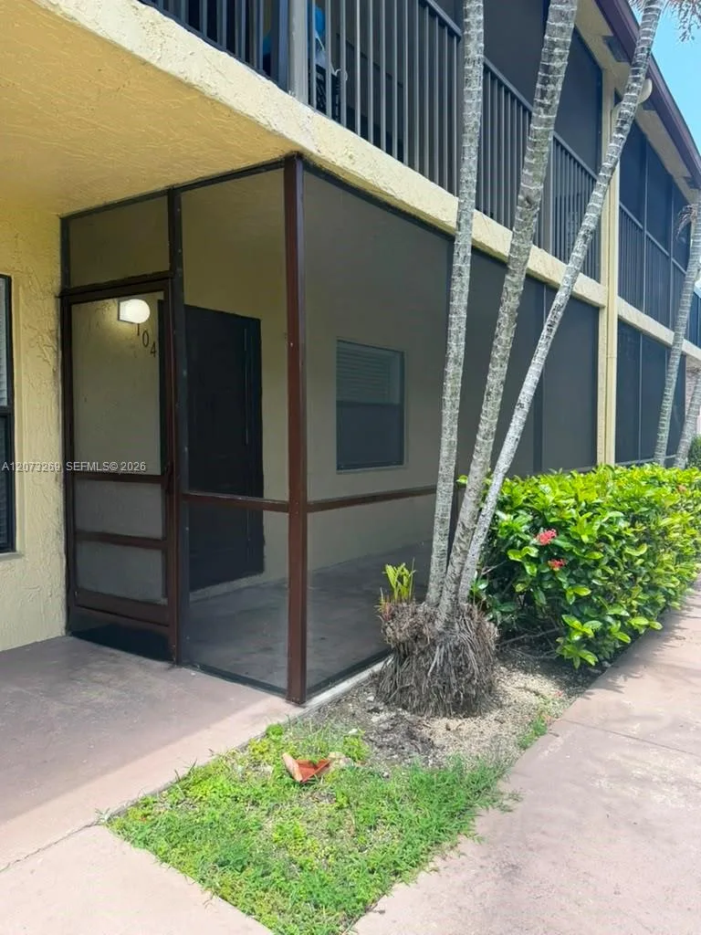 10020 Winding Lake Rd # 104, Sunrise, FL 33351