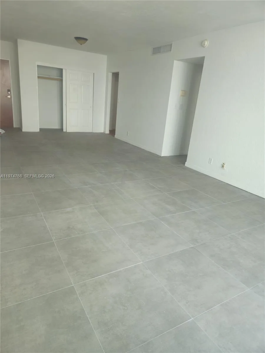 3801 S Ocean Dr # 3A, Hollywood, FL 33019