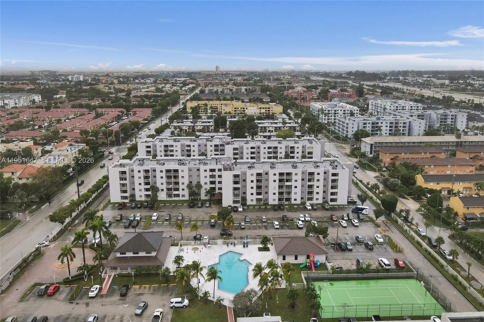 8145 NW 7th St # 315, Miami, FL 33126 photo 5