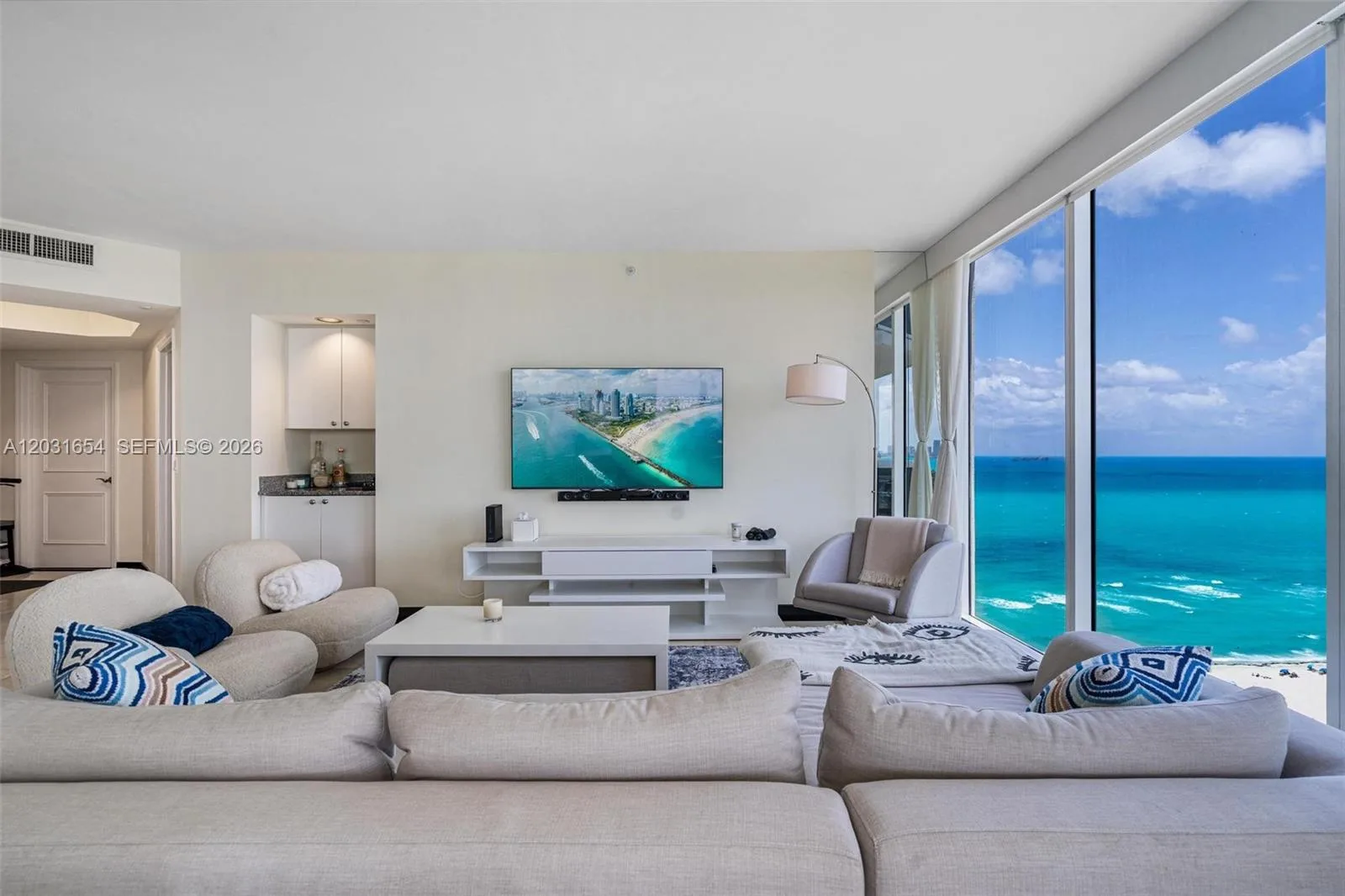 4779 Collins Ave # 2305, Miami Beach, FL 33140