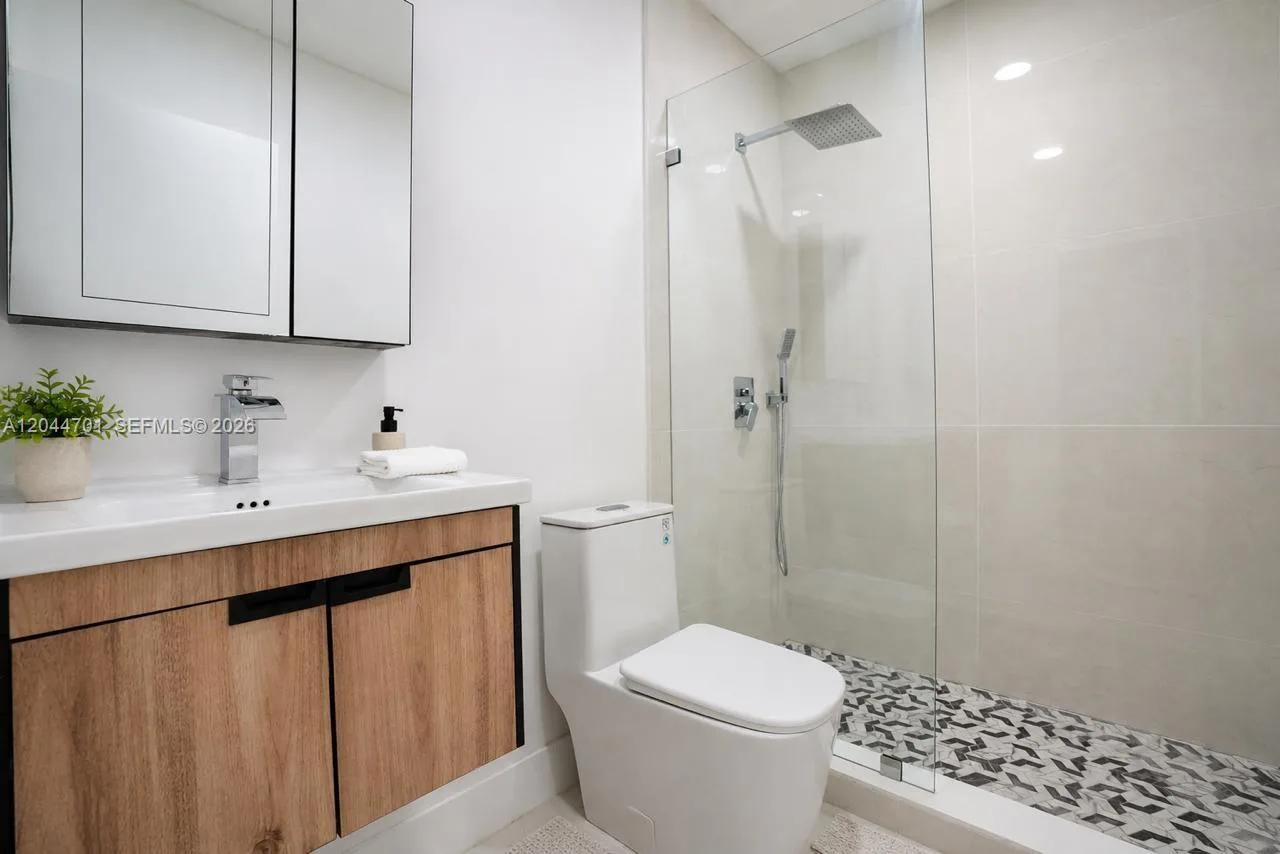 2450 NW 168th St # 2450, Miami Gardens, FL 33056 photo 8