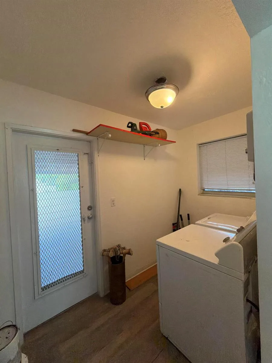 24 SW 12th Street, Dania Beach, FL 33004 photo 13