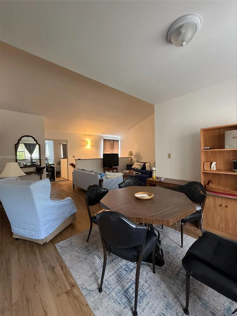 221 W Park Dr # 202-3, Miami, FL 33172 photo 6