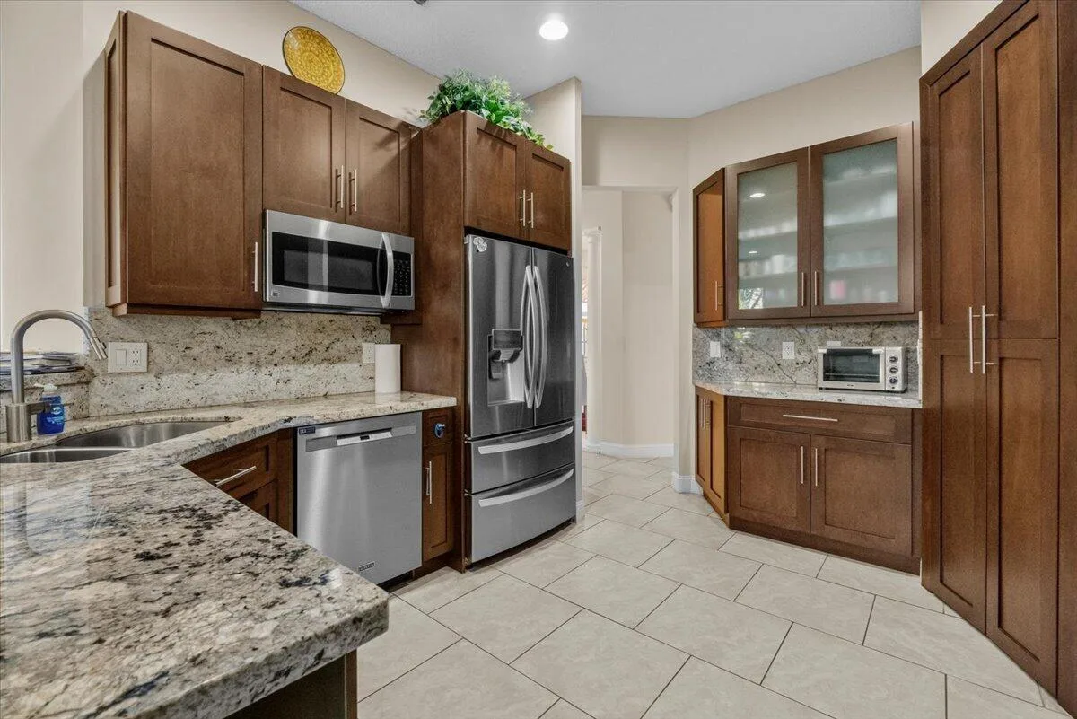 6634 JOG PALM Drive, Boynton Beach, FL 33437 photo 12