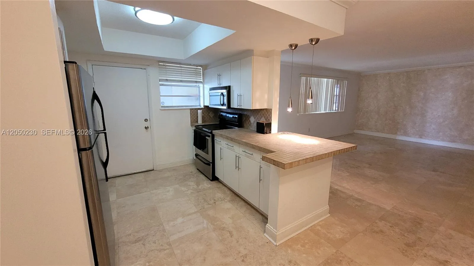 11960 NE 19th Dr # 5, North Miami, FL 33181 photo 3