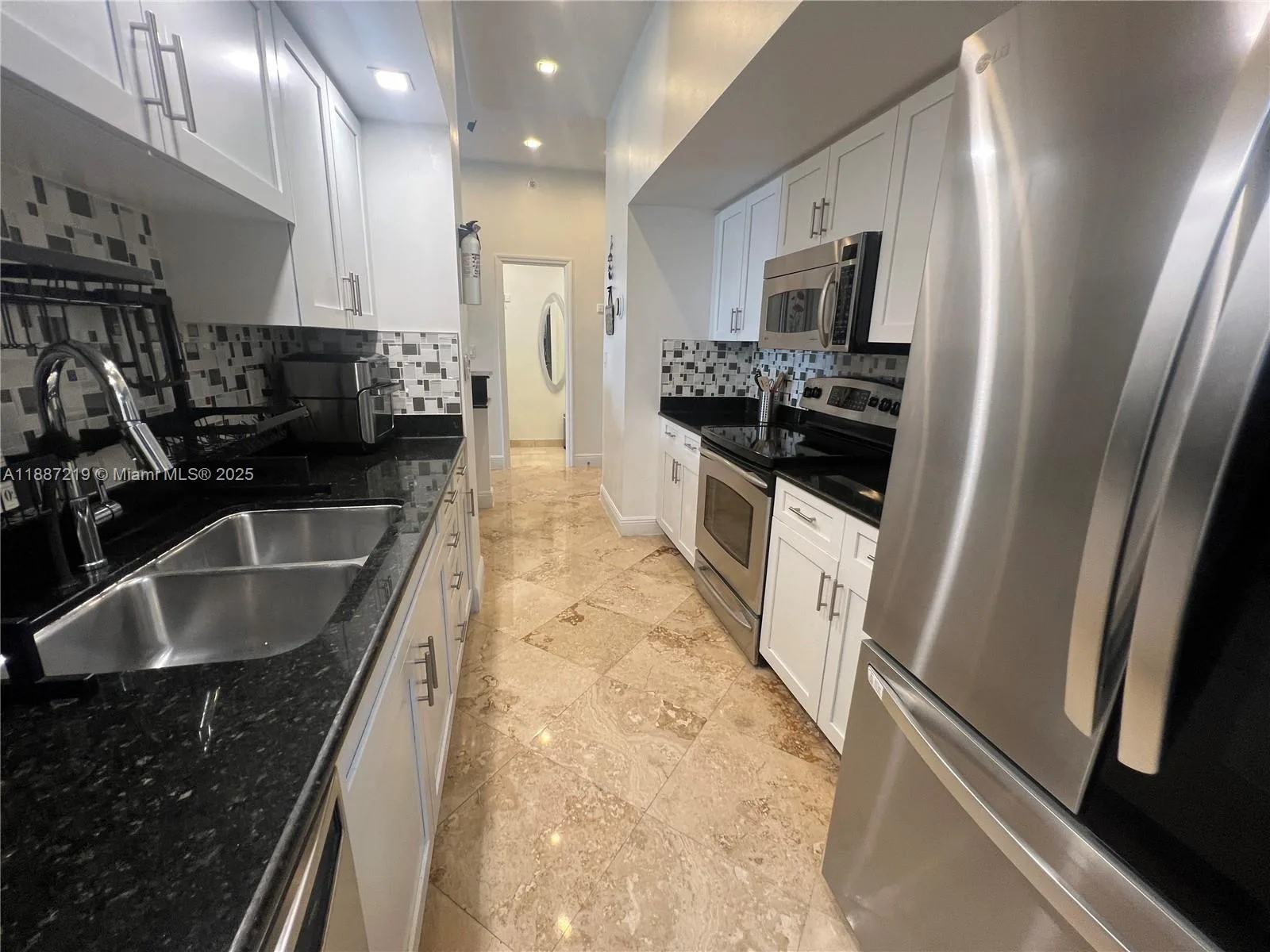 6917 Collins Ave # PH09, Miami Beach, FL 33141 photo 13