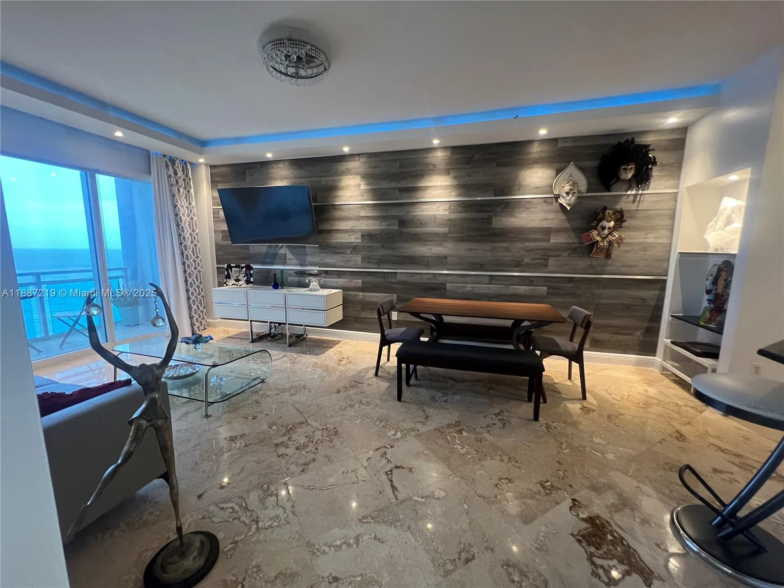 6917 Collins Ave # PH09, Miami Beach, FL 33141 photo 4