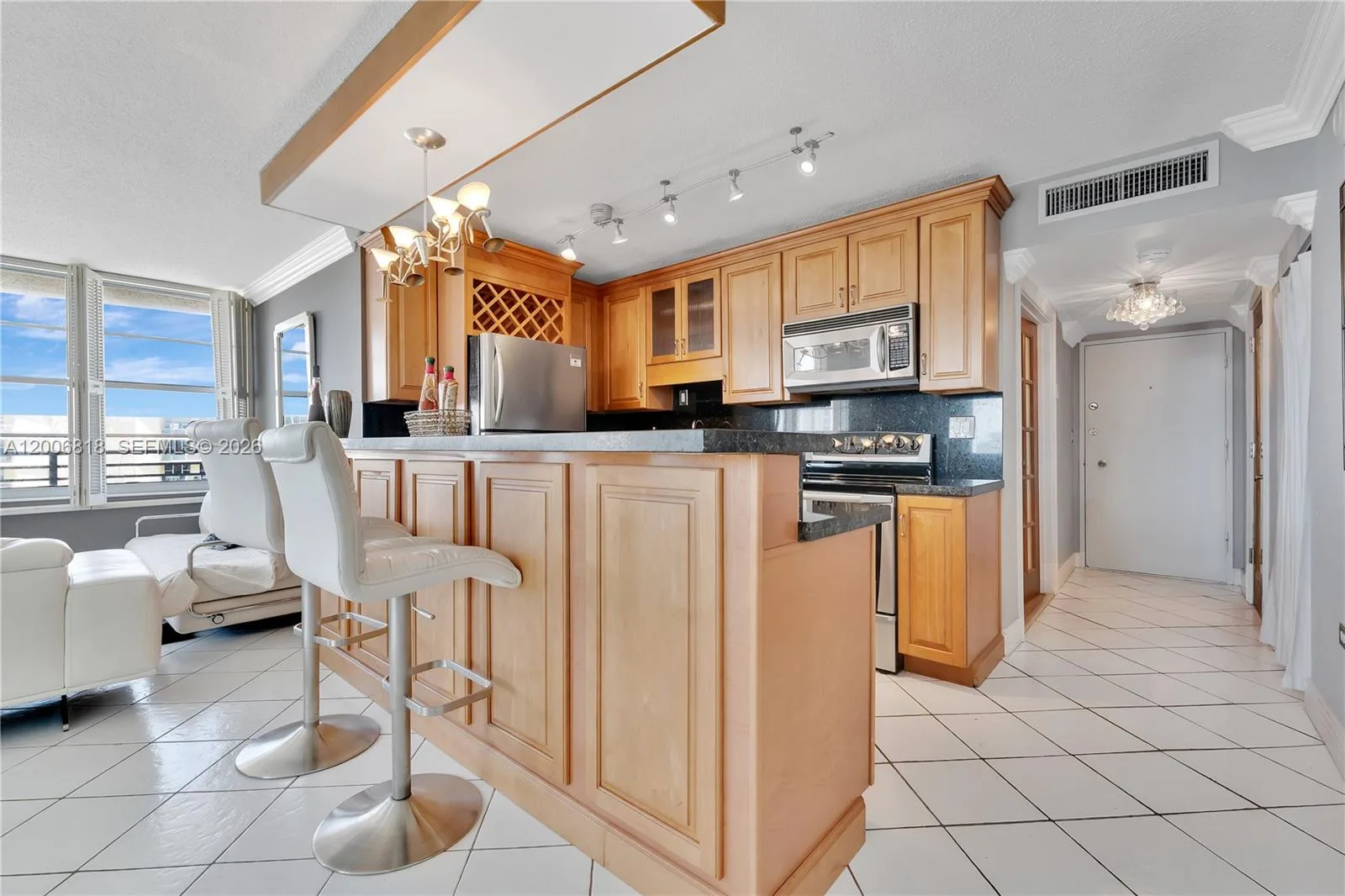 5555 Collins Ave # 16A, Miami Beach, FL 33140 photo 10