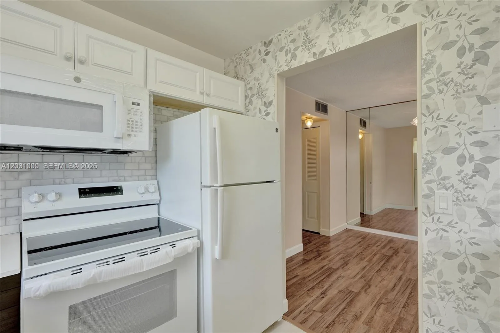 47 Camden # B, West Palm Beach, FL 33417 photo 9