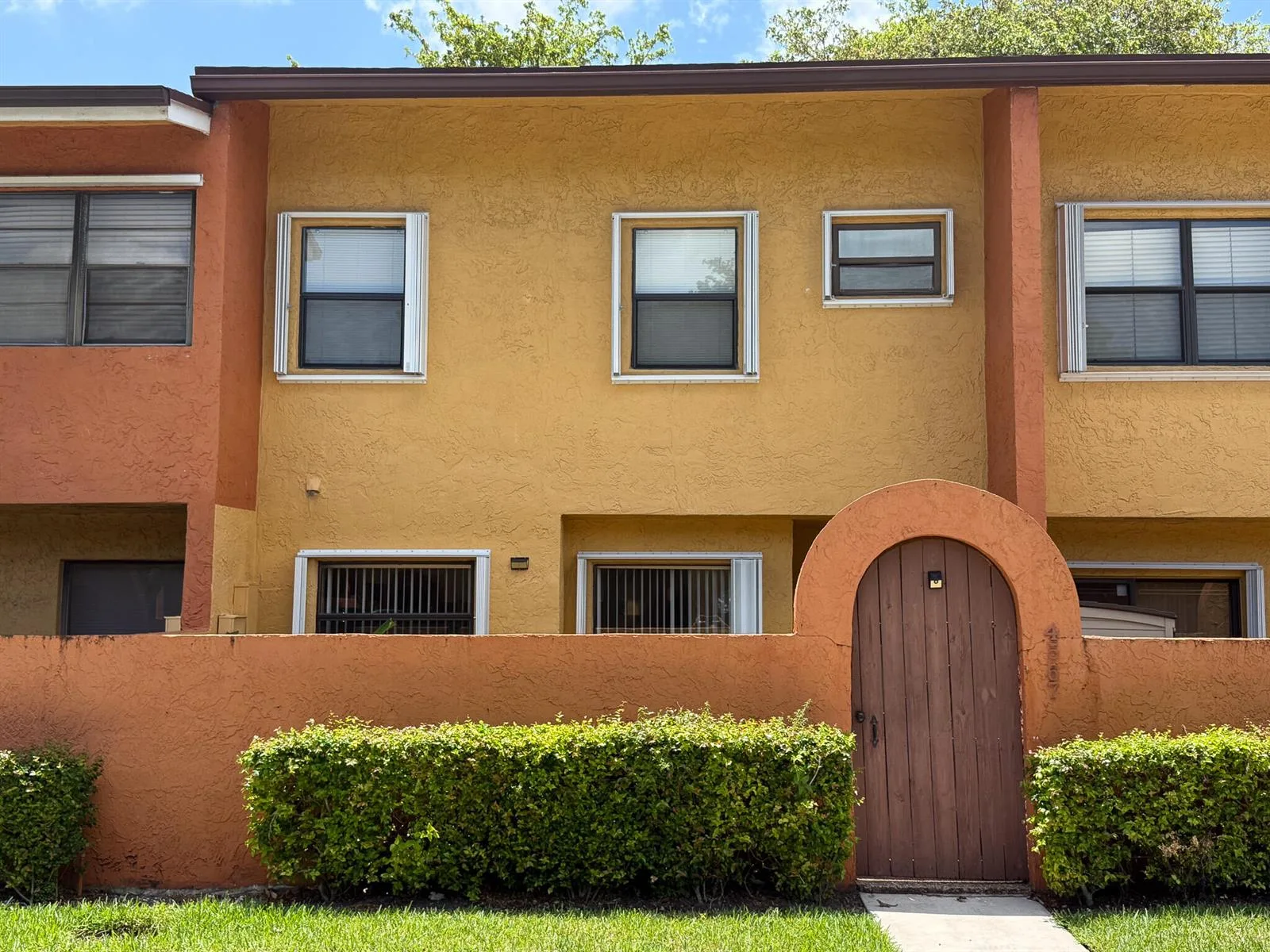 4567 NW 90TH Avenue, Sunrise, FL 33351 photo 2