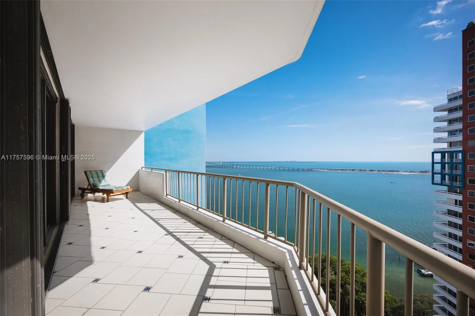 1581 Brickell Ave # 1705, Miami, FL 33129