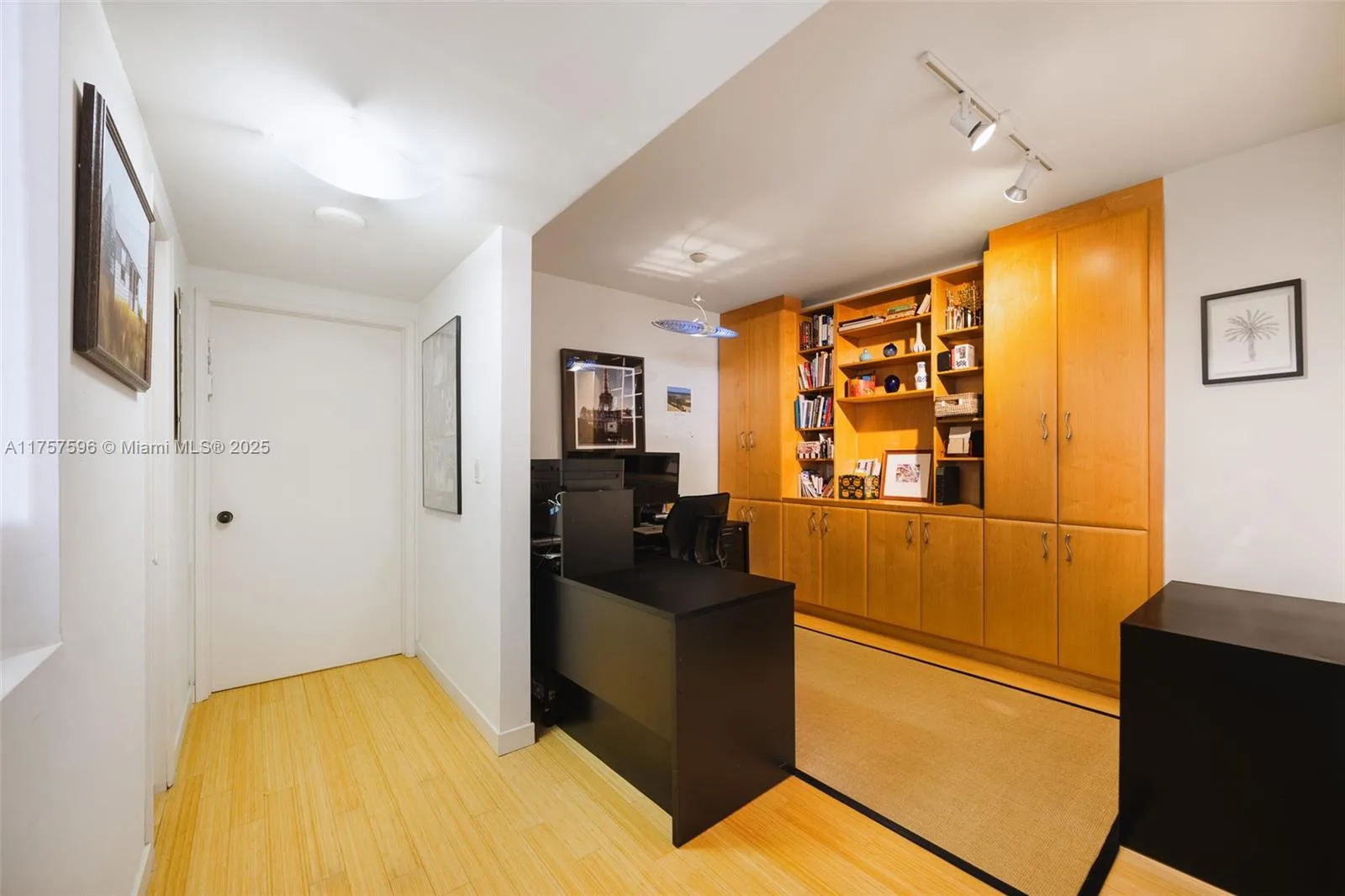 1581 Brickell Ave # 1705, Miami, FL 33129 photo 12