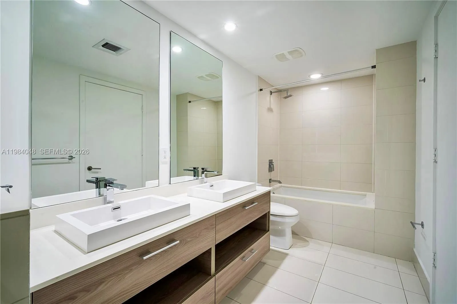 1300 S Miami Ave # 1804, Miami, FL 33130 photo 12