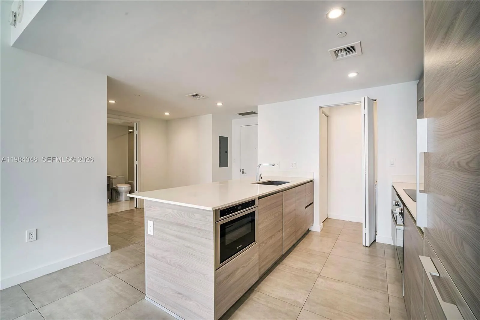 1300 S Miami Ave # 1804, Miami, FL 33130 photo 4