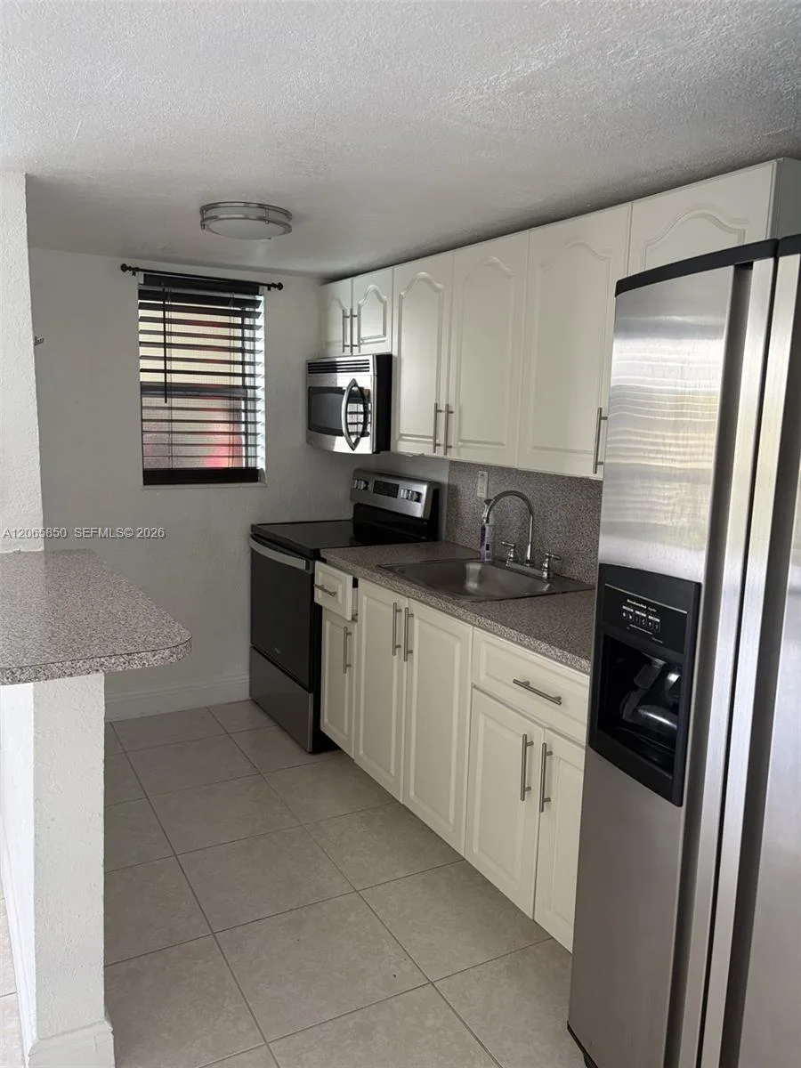 3901 SW 112th Ave # 40, Miami, FL 33165 photo 2