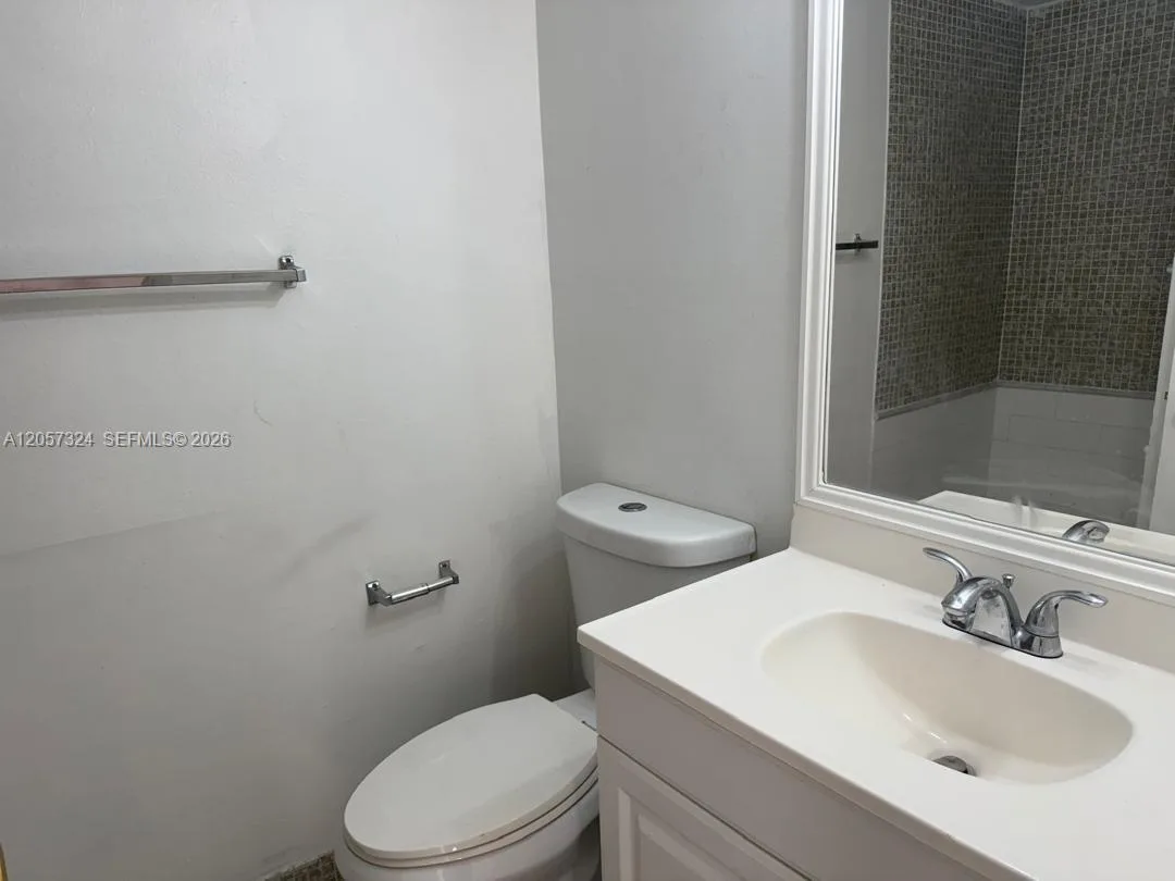 4725 NW 7th St # 206-3, Miami, FL 33126 photo 4