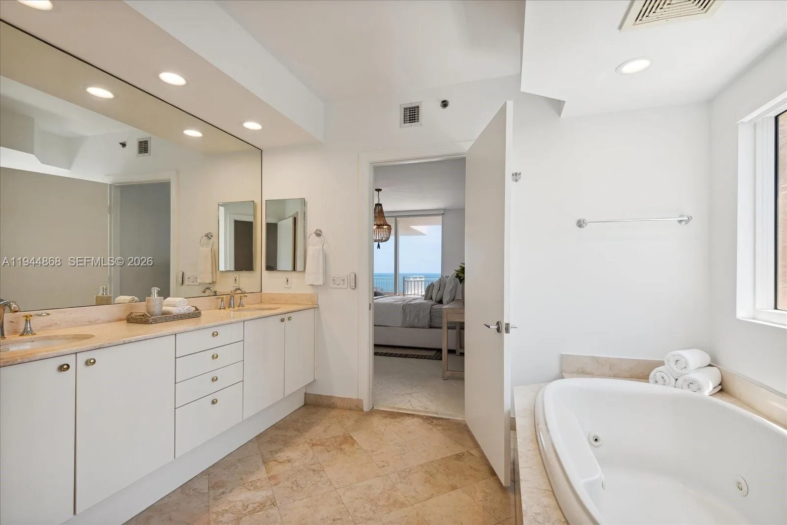791 Crandon Blvd # 1501, Key Biscayne, FL 33149 photo 9