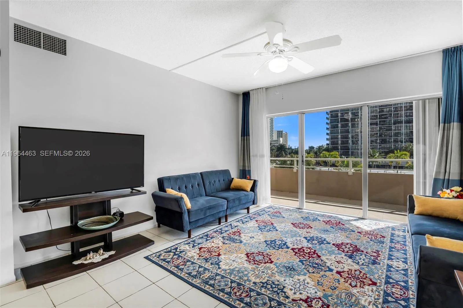 1985 S Ocean Dr # 2L, Hallandale Beach, FL 33009