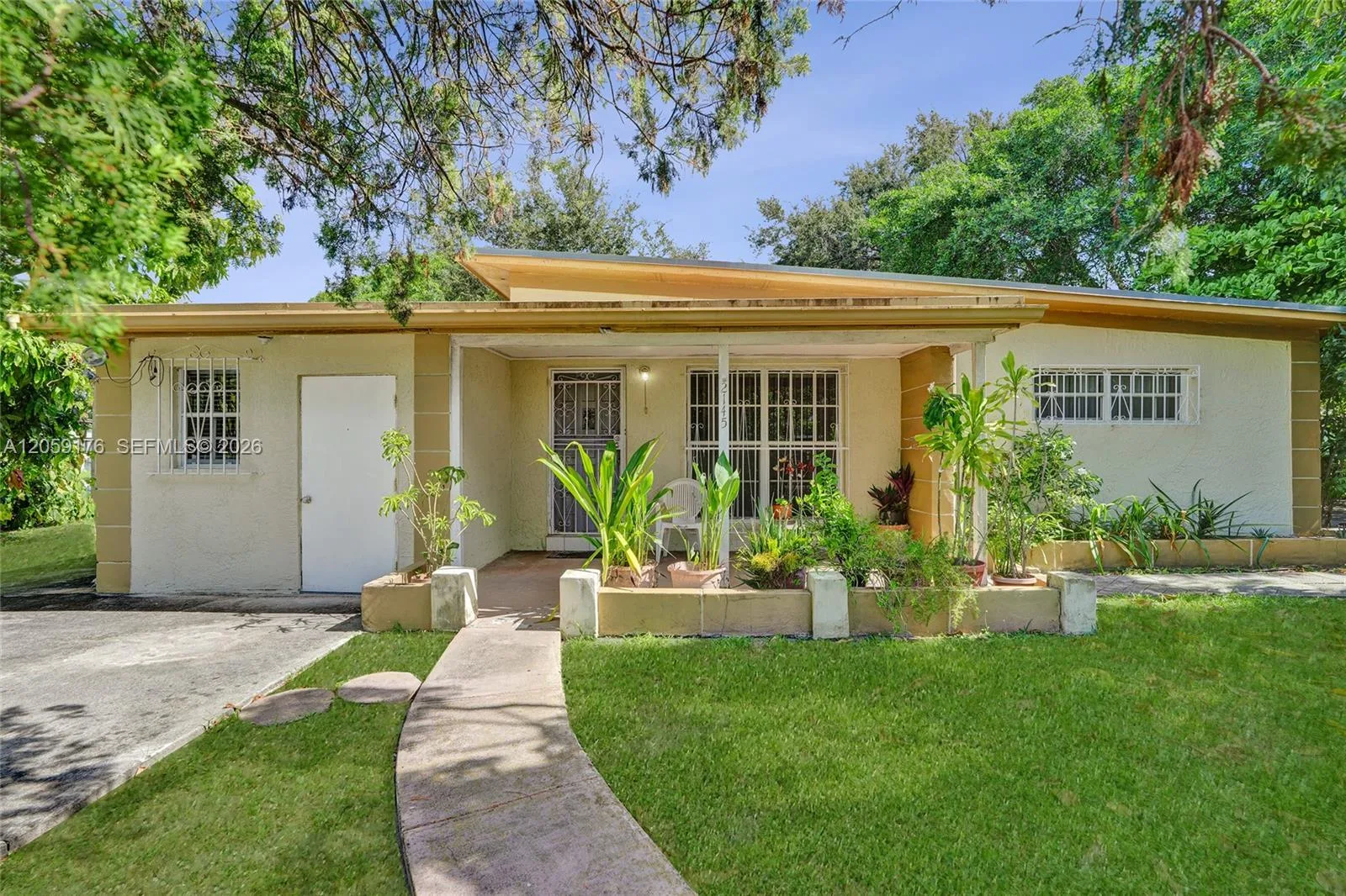 2145 NW 124th St, Miami, FL 33167