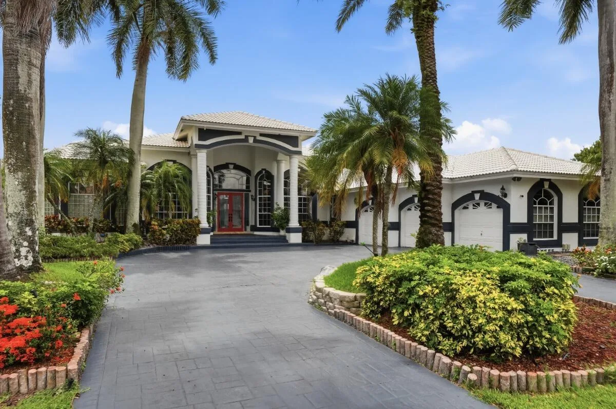 1716 NW 124th Way, Coral Springs, FL 33071 photo 2