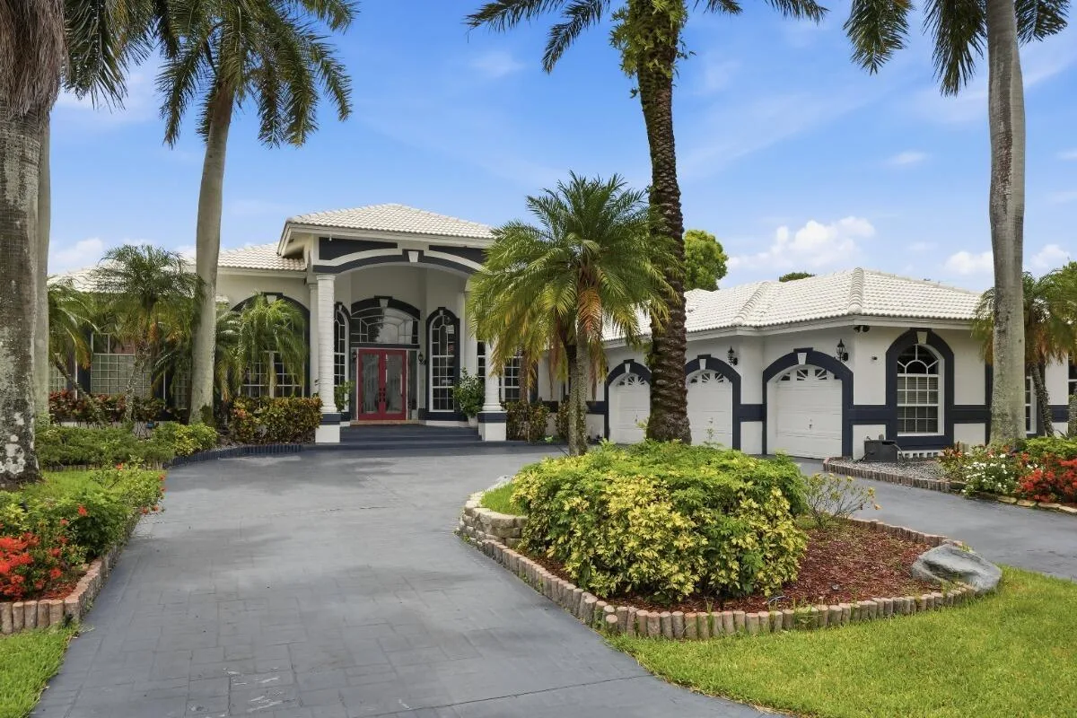 1716 NW 124th Way, Coral Springs, FL 33071 photo 3