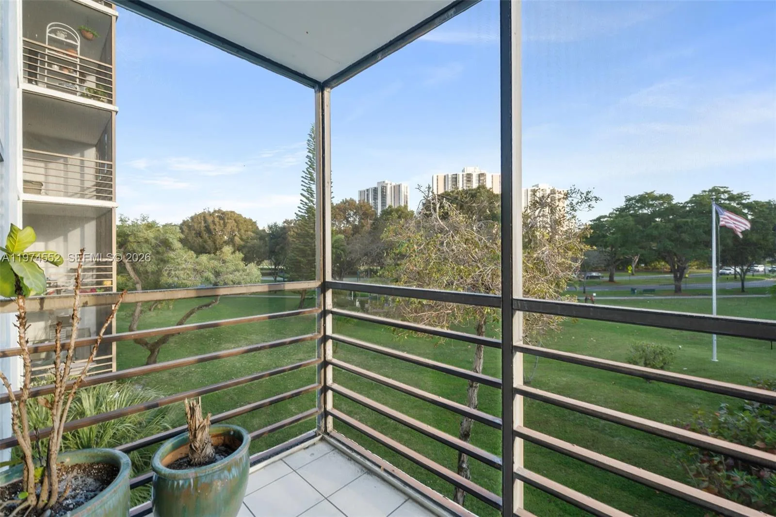 20500 W Country Club Dr # 311, Aventura, FL 33180 photo 13