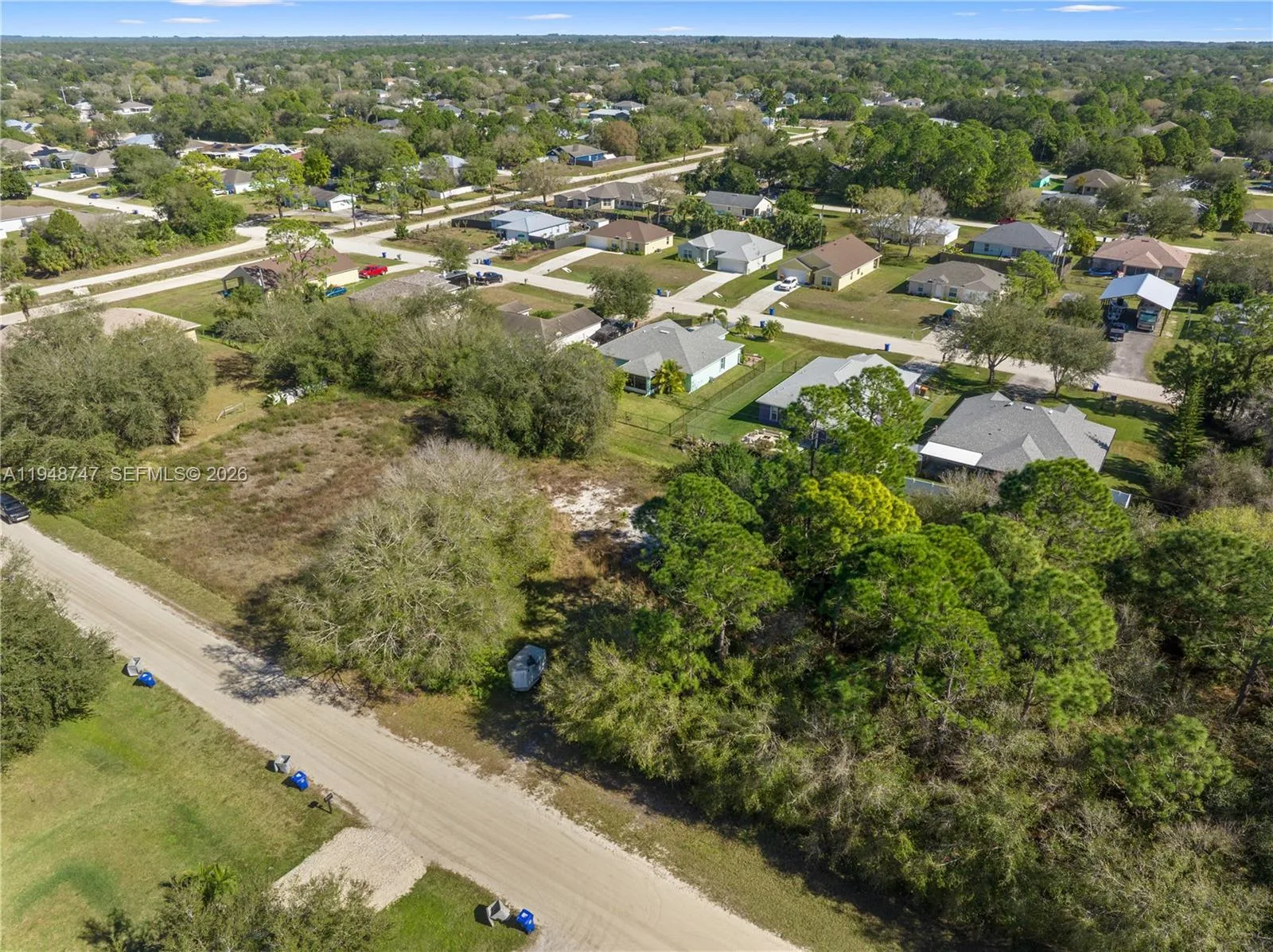 8446 104th Ct, Vero Beach, FL 32967 photo 2