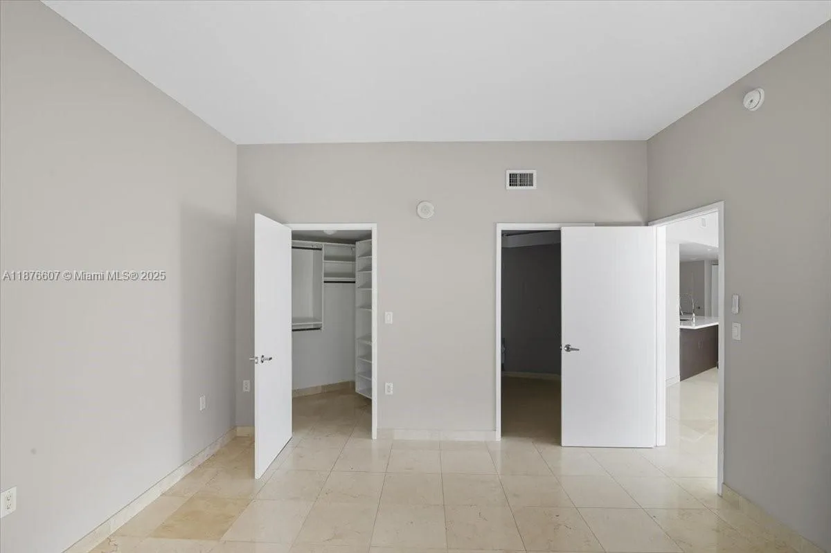 150 Sunny Isles Blvd # 1-1804, Sunny Isles Beach, FL 33160 photo 11