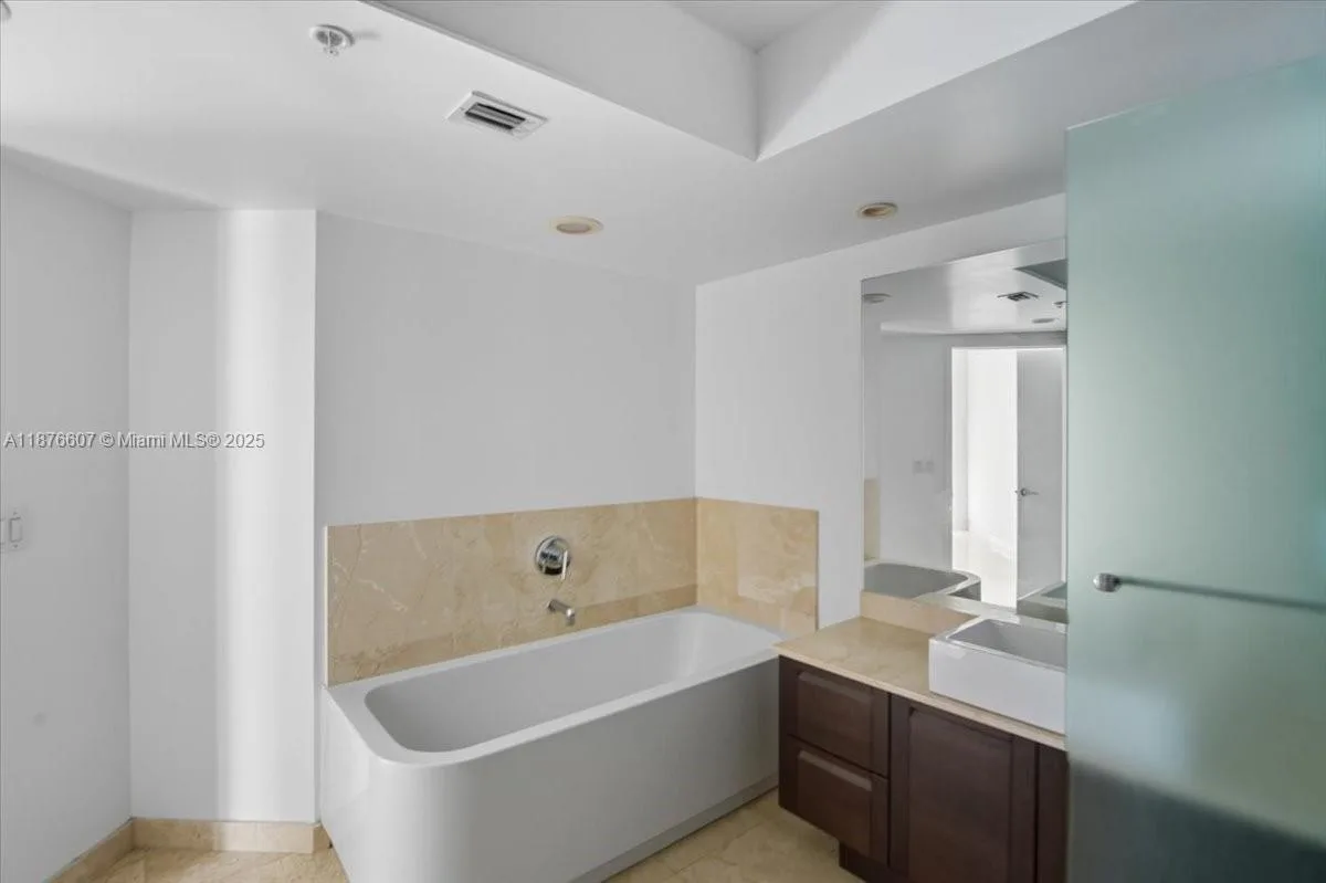 150 Sunny Isles Blvd # 1-1804, Sunny Isles Beach, FL 33160 photo 13