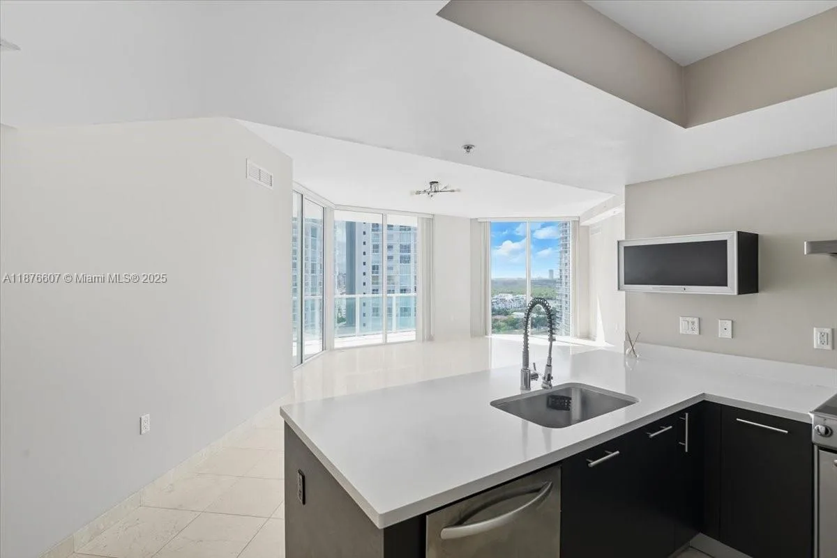 150 Sunny Isles Blvd # 1-1804, Sunny Isles Beach, FL 33160 photo 4