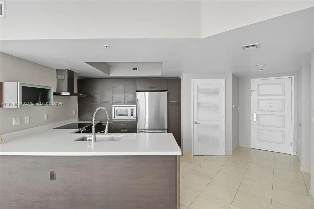 150 Sunny Isles Blvd # 1-1804, Sunny Isles Beach, FL 33160 photo 5