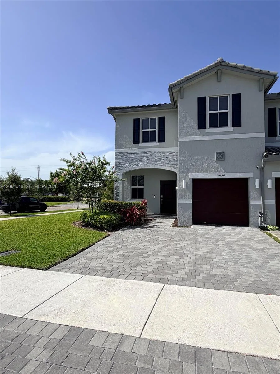 11830 NW 46th St, Coral Springs, FL 33076 photo 2